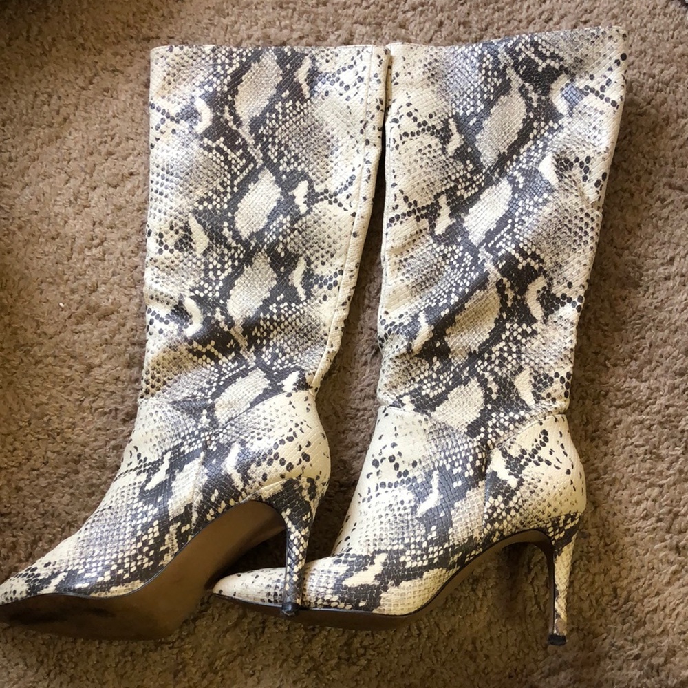 Snake boots